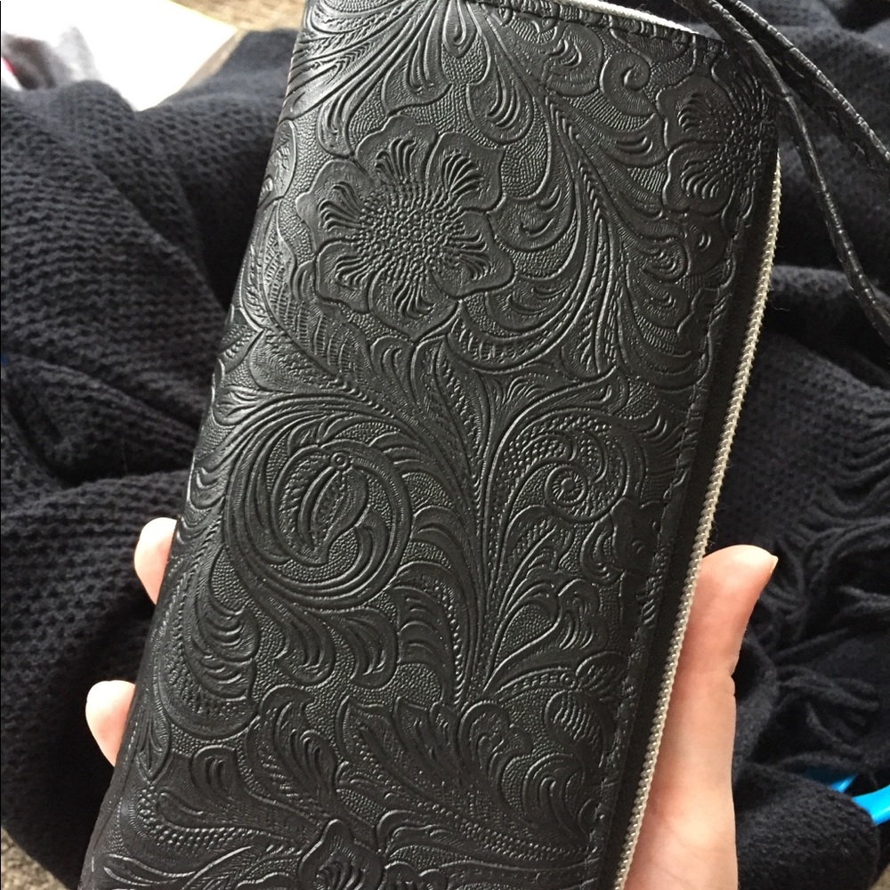 NWOT Black Wristlet Wallet